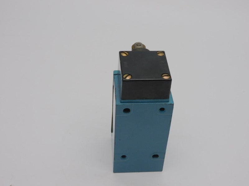 MICRO SWITCH LSF7L 600VAC 10A UNMP