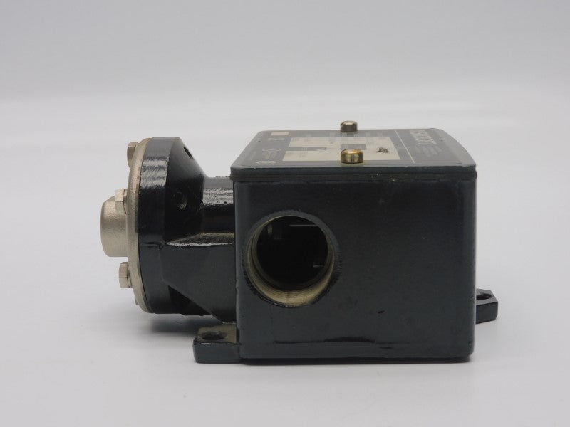 ASHCROFT B420B 125/250VAC 15A 100PSI NSNP