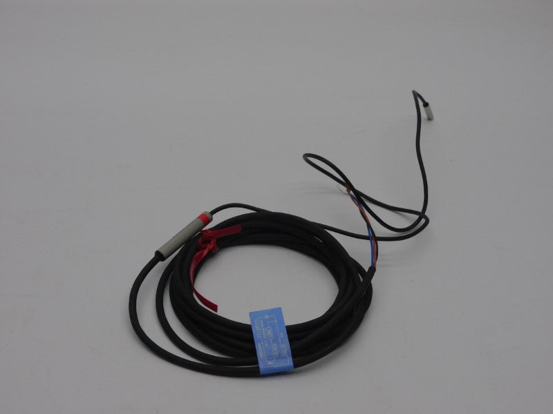 KEYENCE EM-038P 12-30VDC NSMP