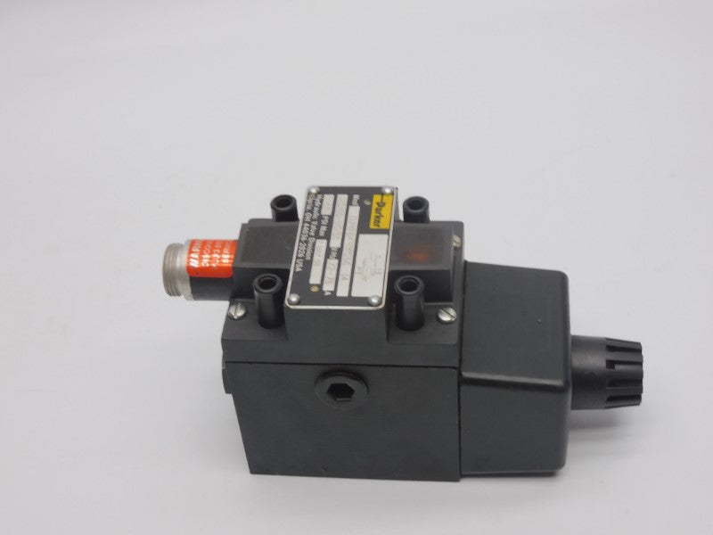 PARKER D3W8KNYC56 110/120V .72-.75A 5000PSI NSMP