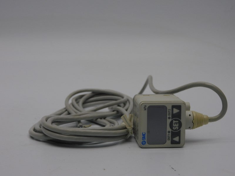SMC ZSE40F-W1-30L 12-24VDC NSMP