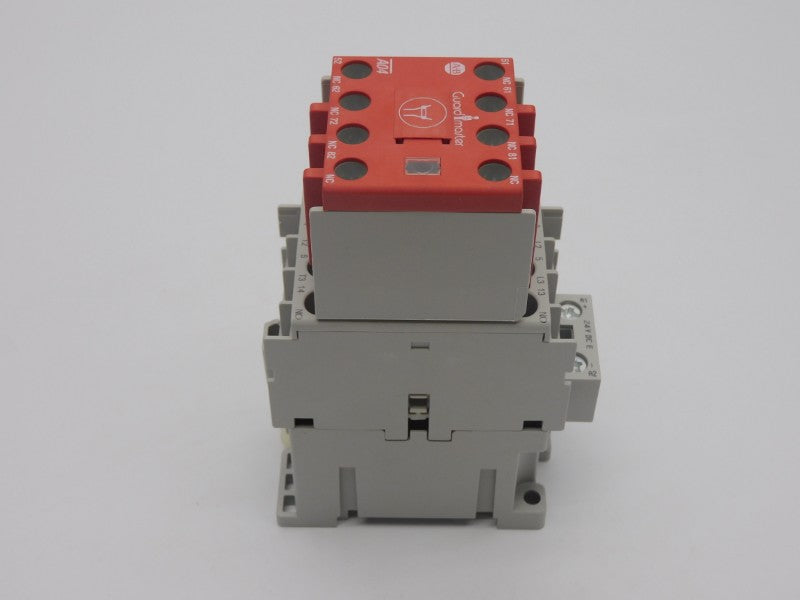 ALLEN BRADLEY 100S-C12EJ14C SER. A 24VDC 32A (BR/WH) NSMP