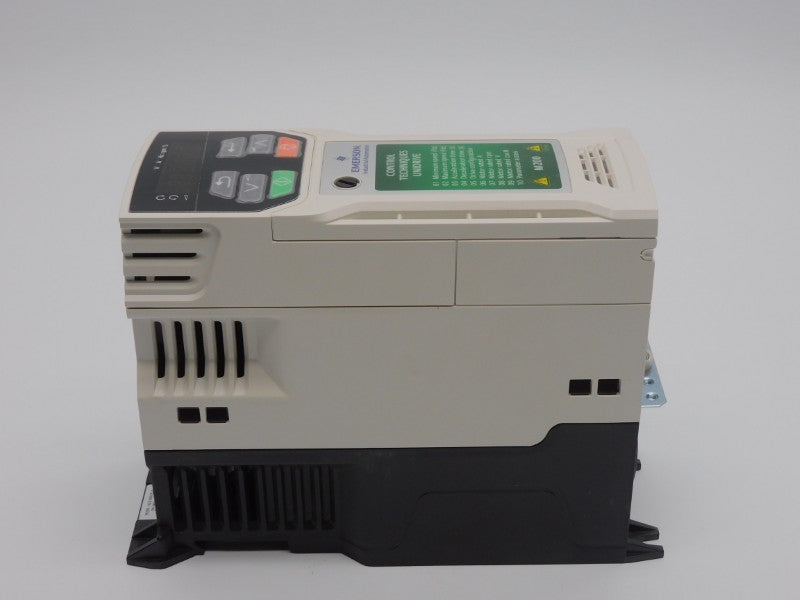 CONTROL TECHNIQUES M200-02200075A10100AB100 F/W 01.05.00.10 0-240V 18.1A NSMP