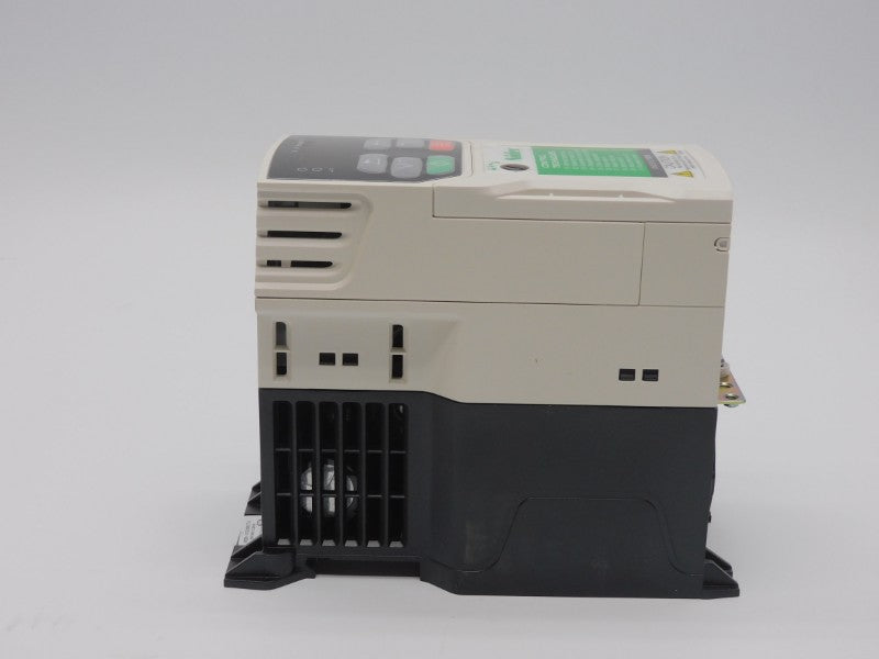CONTROL TECHNIQUES M200-01200017A10100AB100 F/W V01.05.03.02 0-240V 4.5A NSMP