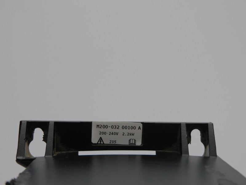 CONTROL TECHNIQUES M200-03200100A 0-240V 21A UNMP