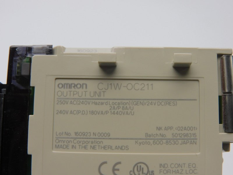 OMRON CJ1W-OC211 250VAC 8A NSMP