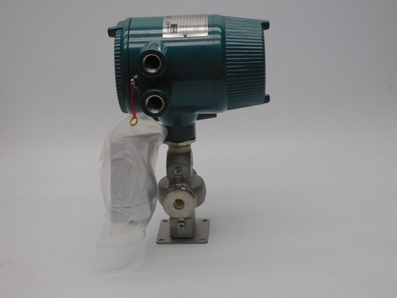 YOKOGAWA AXF015C-E1CE1L-AA11-21B/FF1 100-240VAC 0.2A NSMP