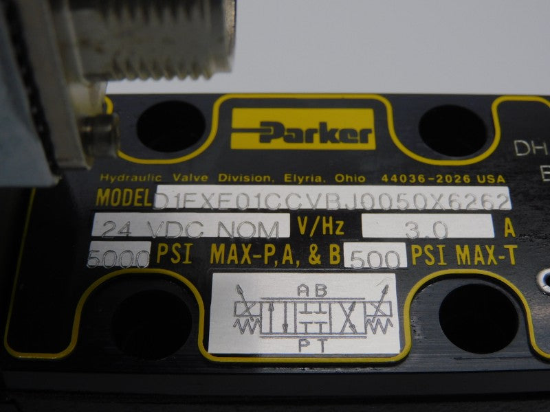 PARKER D1FXE01CCVBJ0050X6262 24VDC 3.0A 5000PSI NSMP