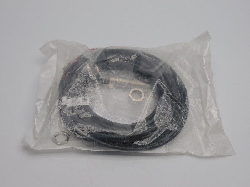 ALLEN BRADLEY 440N-Z21S17B-PUR SER. B F/W 1.005 24VDC NSMP