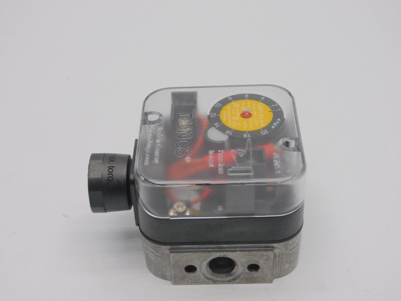 DUNGS GMH-A4-4-4 217326 120VAC 10A NSMP