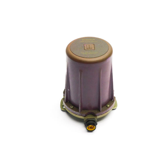 HONEYWELL C7061A1038 120V UNMP