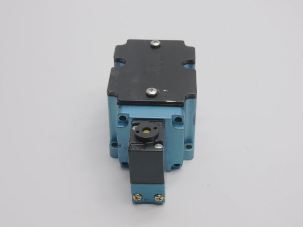 MAC 6511B-211-PM-111DA 110/120V 150PSI (AS PICTURED) UNMP