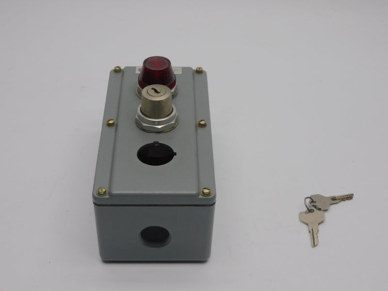 ALLEN BRADLEY 800R-2TAR SER. T 600VAC (AS PICTURED) (BR/WH) NSMP