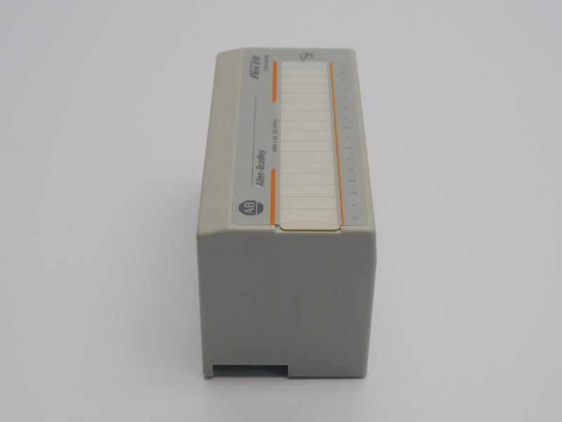 ALLEN BRADLEY 1794-OA16 SER. A VER. 06 120VAC 4.0A NSNP