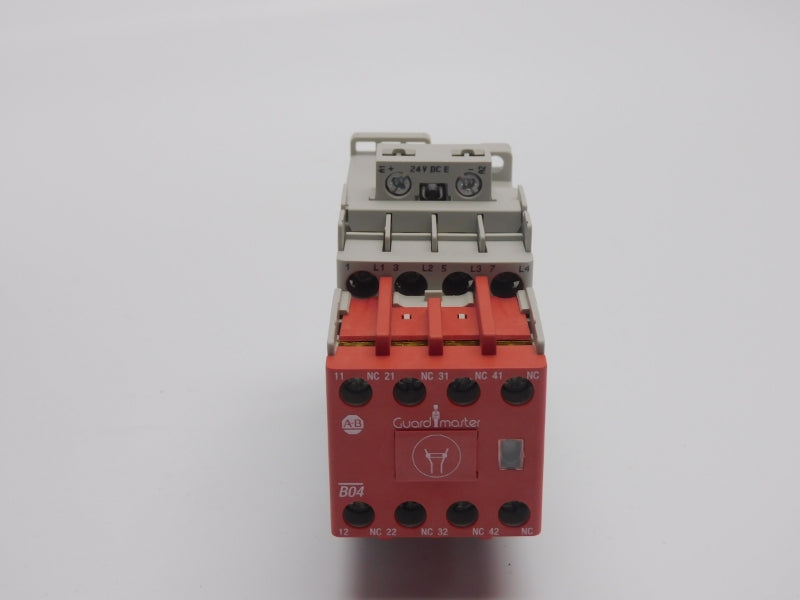 ALLEN BRADLEY 100S-C09EJ404C SER. A 24VDC 32A (BR/WH) NSMP