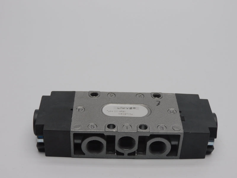 UNIVER CM-9580 NSNP