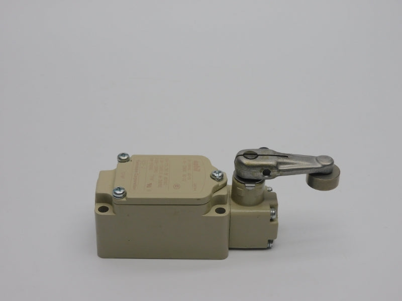 AZBIL 1LS1-J 480VAC 10A NSNP