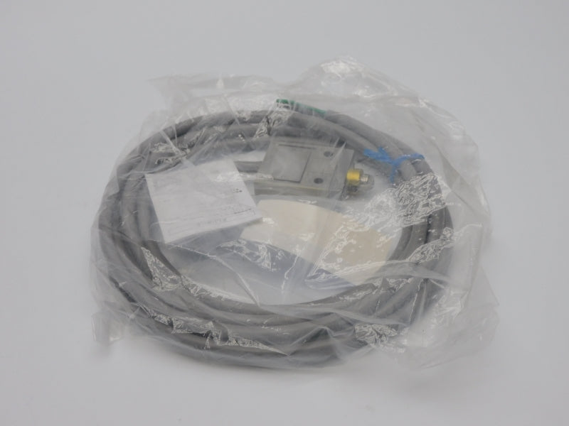 OMRON D4C-1402 250V 5A NSMP