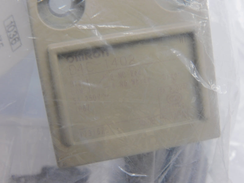 OMRON D4C-1402 250V 5A NSMP