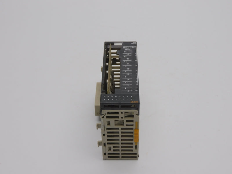 OMRON CJ1W-ID211(SL) 24VDC (NO TERMINAL) UNMP