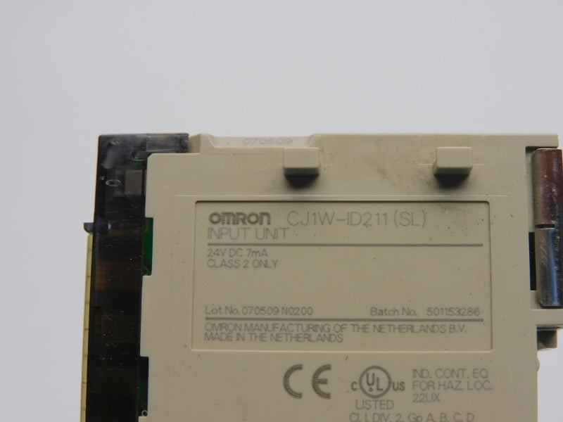 OMRON CJ1W-ID211(SL) 24VDC (NO TERMINAL) UNMP