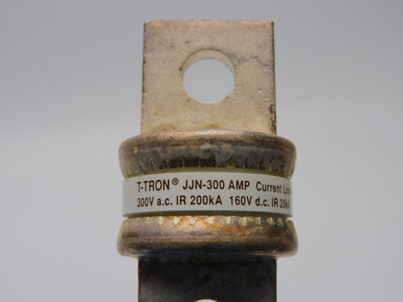COOPER BUSSMANN JJN-300 300VAC 300A NSMP