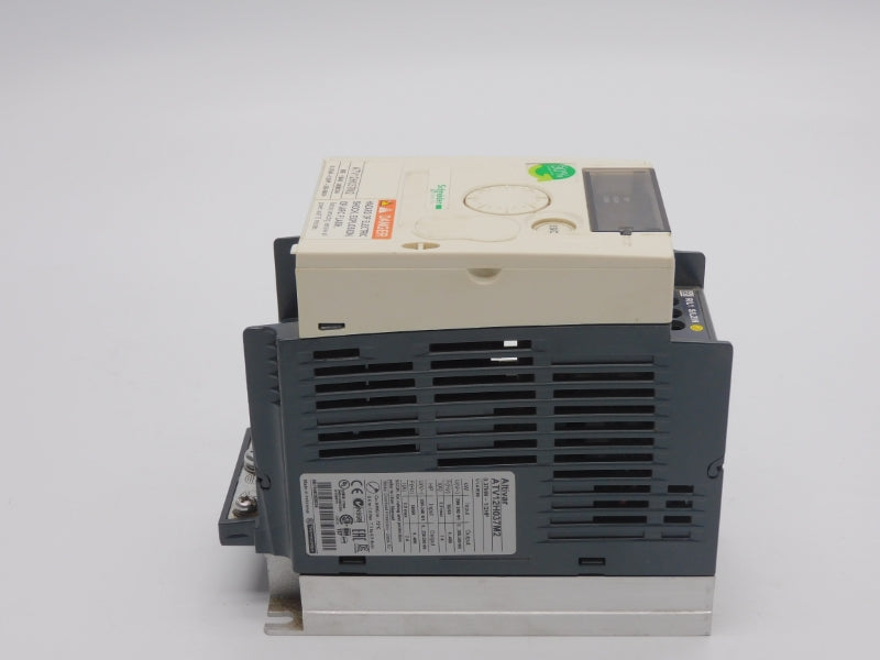 SCHNEIDER ELECTRIC ATV12H037M2 VER. 1.4 0-240V 5.9A NSNP