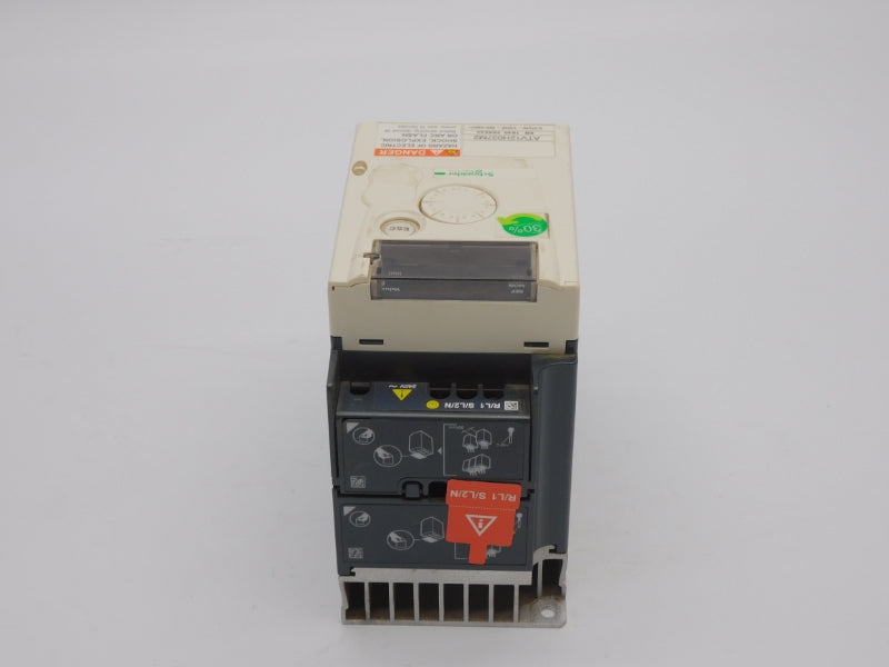 SCHNEIDER ELECTRIC ATV12H037M2 VER. 1.4 0-240V 5.9A NSNP