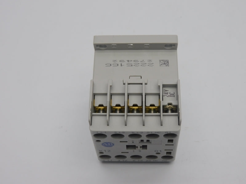 ALLEN BRADLEY 100-K12ZJ01 SER. A 24VDC 20A NSNP