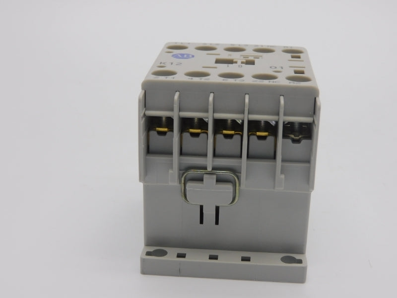 ALLEN BRADLEY 100-K12ZJ01 SER. A 24VDC 20A NSNP