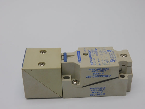 TELEMECANIQUE XS7C40FP260H7 24-240V NSMP
