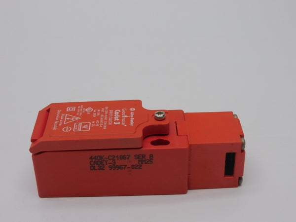 ALLEN BRADLEY 440K-C21067 SER. B 250V 10A (NO KEY) UNMP