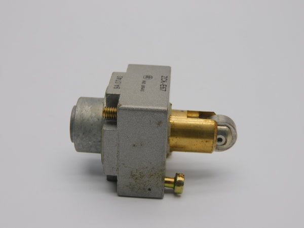 TELEMECANIQUE ZCK-E67 UNMP