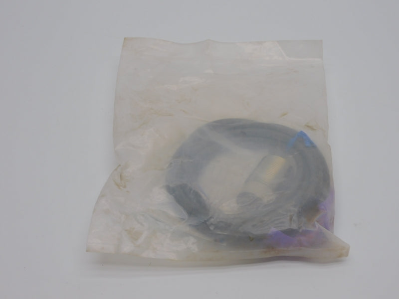 OMRON E2E-X18MF1 12-24VDC 2M NSMP