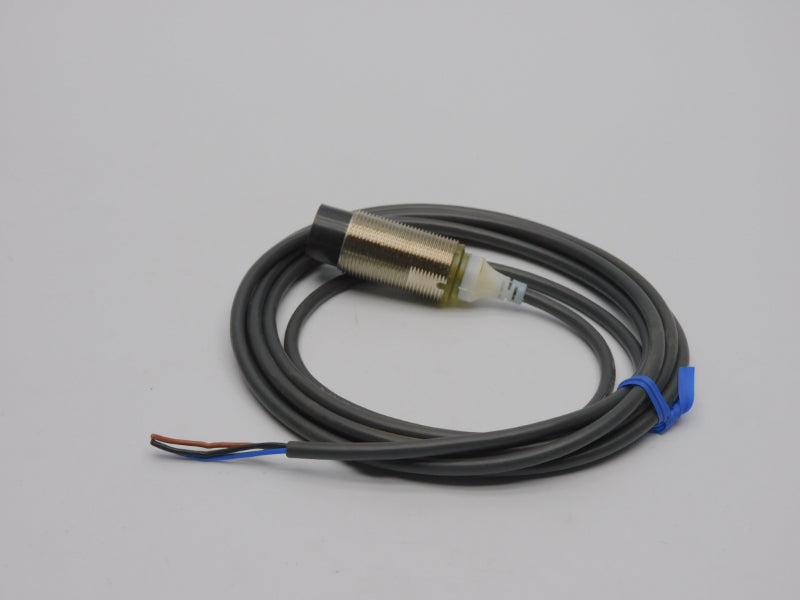 OMRON E2A-M18KN16-WP-C2 12-24VDC 5M NSNP
