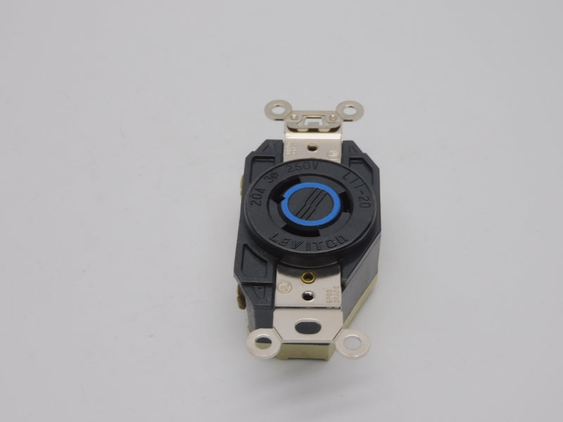 LEVITON 2370 250V 20A NSMP