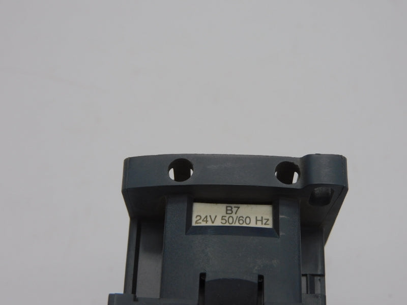 TELEMECANIQUE LC1D32B7 24V 50A UNMP