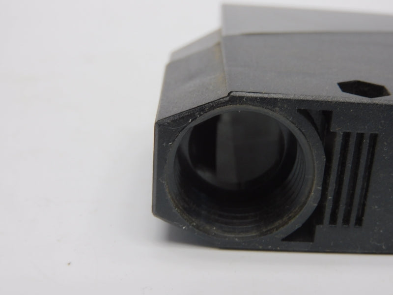 OMRON E3JM-R4M4-US 12-240VDC 3A UNMP