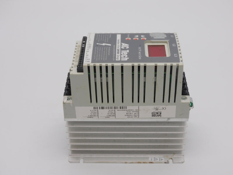 LENZE SF420 13426879 400/480V 4.6/4A UNMP