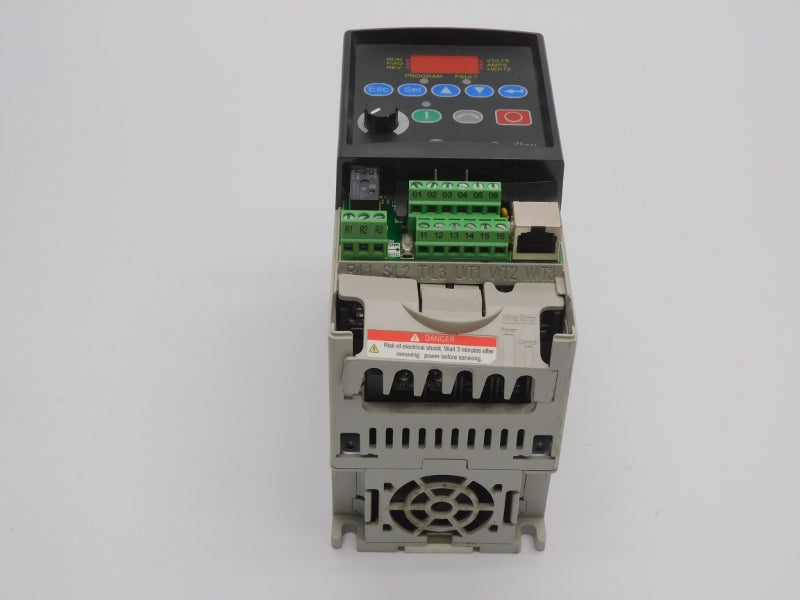 ALLEN BRADLEY 22A-D4P0N104 SER. A F/W 4.02 342-528V 5.7A UNMP
