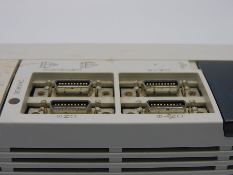 MITSUBISHI MR-J2-40B 230V 3.9A UNMP