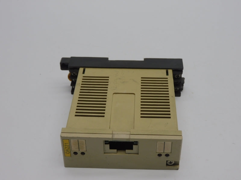 OMRON 3G2A3-OA221 250VAC 2A (AS PICTURED) UNMP