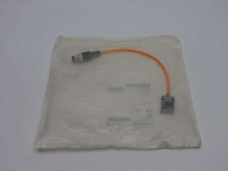 BALLUFF BESR01ZC-PSC50B-BX00.2-GS04-V BES01W6 10-30VDC NSMP