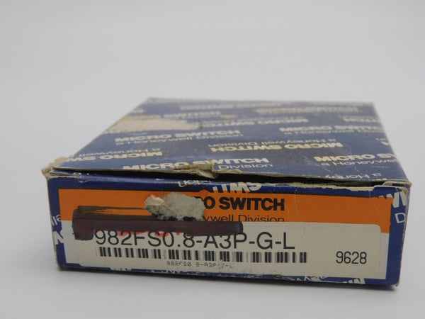 MICRO SWITCH 982FS0.8-A3P-G-L 10-30VDC NSMP