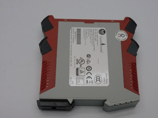ALLEN BRADLEY 440R-S13R2 SER. A F/W 2.01 24VDC 5A (WH) NSMP