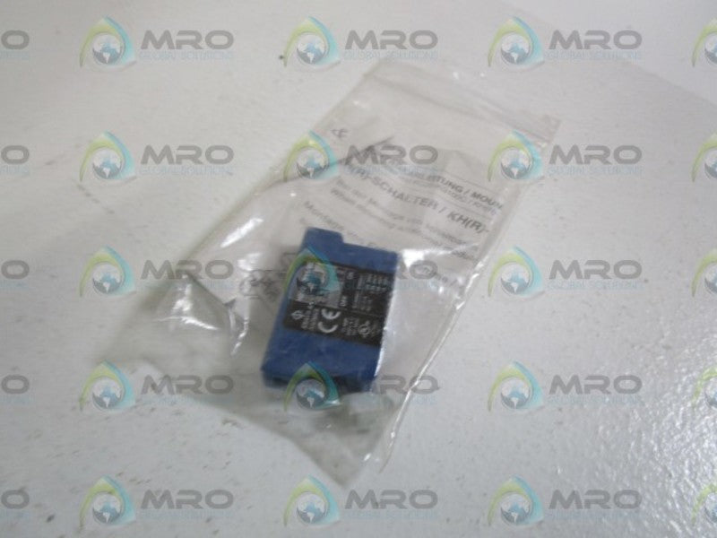 LOT OF 13 KRAUS & NAIMER H010/B11-VE NSMP
