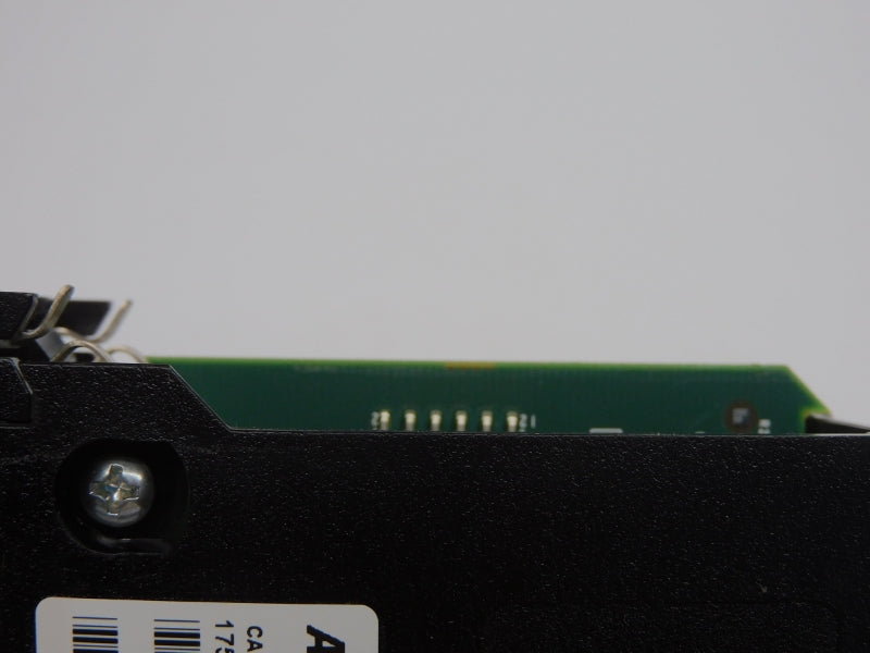ALLEN BRADLEY 1756-M08SE SER. B F/W 15.37 24VDC UNMP