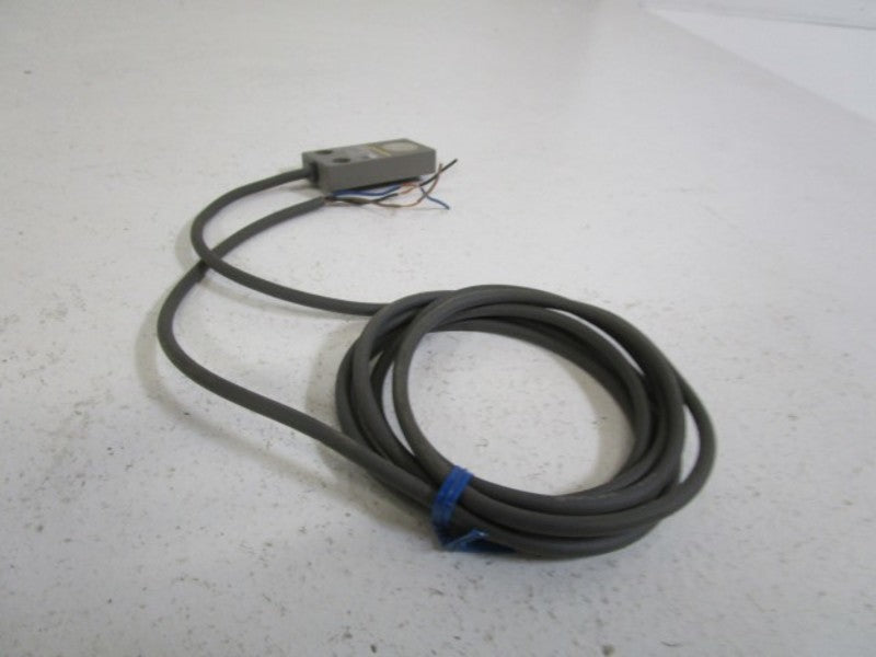 OMRON TL-W5E1 UNMP