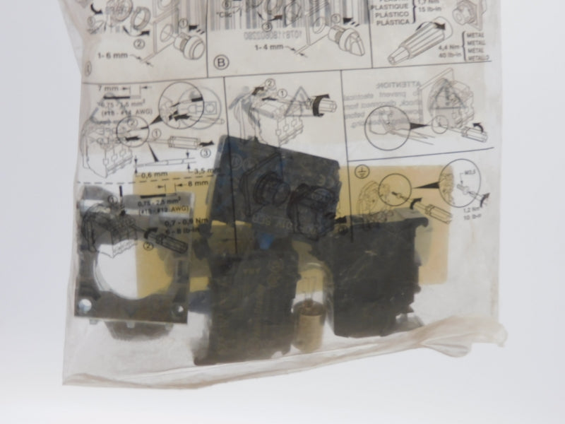 ALLEN BRADLEY 800F-MD3CX11V SER. A NSMP