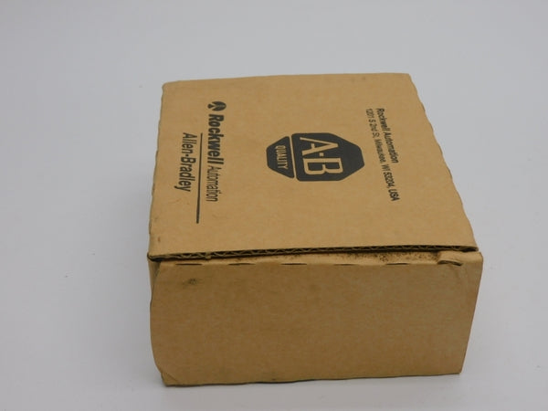 ALLEN BRADLEY 1769-OA16 SER. A F/W 3.1 VER. 02 120/240VAC DATE: 2018 NSFS